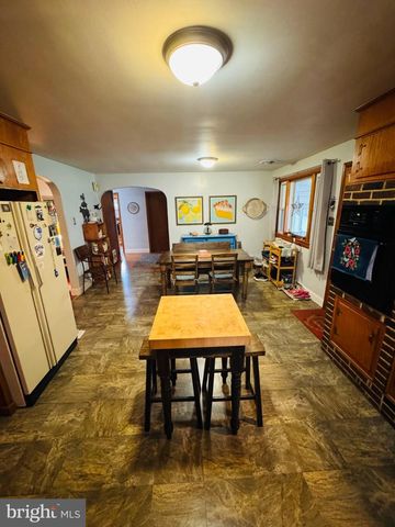 4705 SAINT GEORGE, Reading, PA 19606