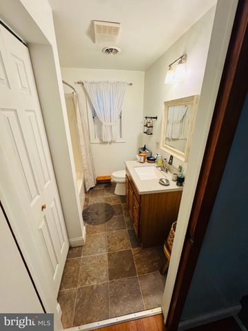 4705 SAINT GEORGE, Reading, PA 19606