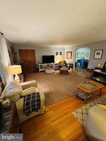 4705 SAINT GEORGE, Reading, PA 19606