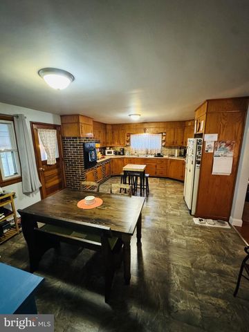 4705 SAINT GEORGE, Reading, PA 19606