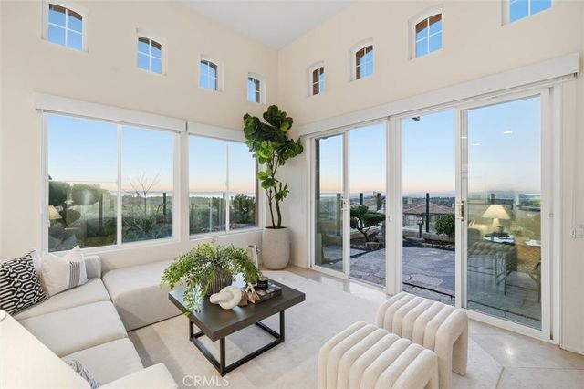 21 Splendore Dr, Newport Coast, CA 92657