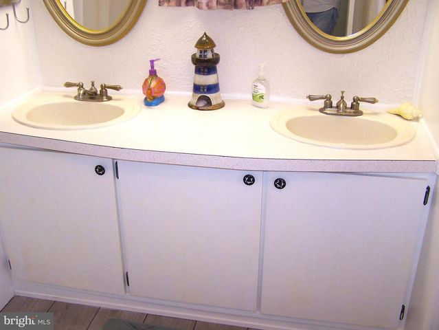 13305 NANTUCKET RD, Ocean City, MD 21842