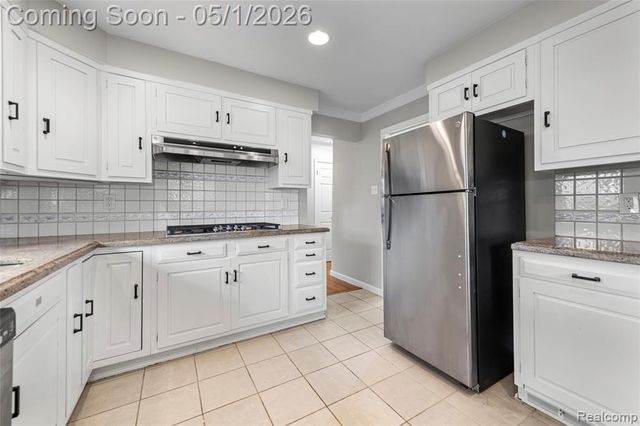24620 Wood Street, Saint Clair Shores, MI 48080