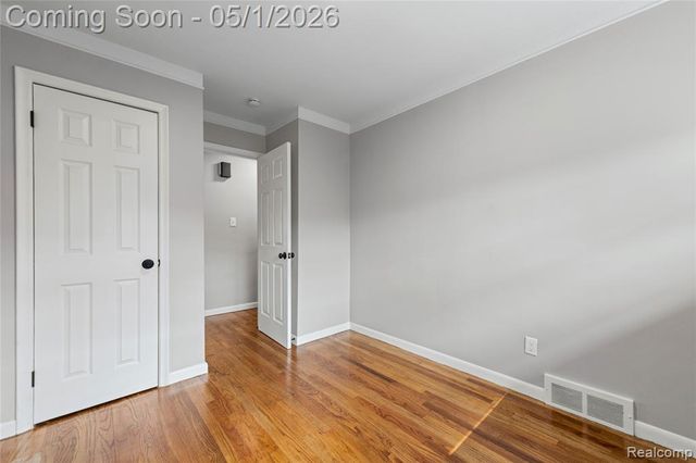 24620 Wood Street, Saint Clair Shores, MI 48080