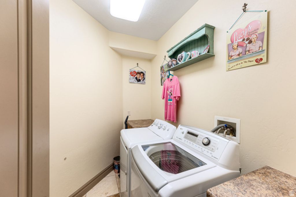 Image 16 of property listing at 15056 S PASTORAL WAY, Bluffdale, UT 84065