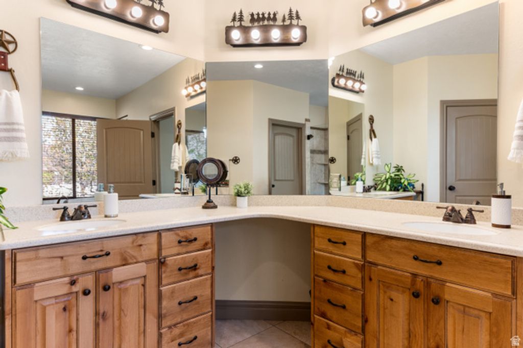 Image 22 of property listing at 15056 S PASTORAL WAY, Bluffdale, UT 84065