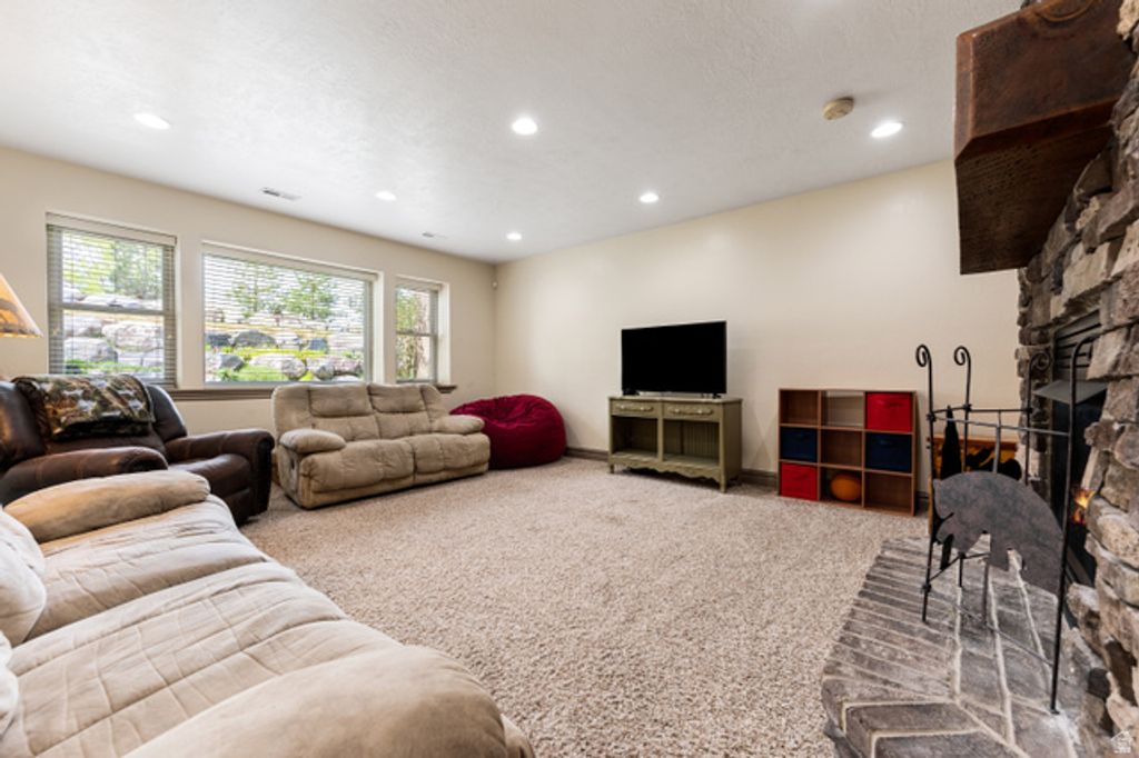 Image 33 of property listing at 15056 S PASTORAL WAY, Bluffdale, UT 84065