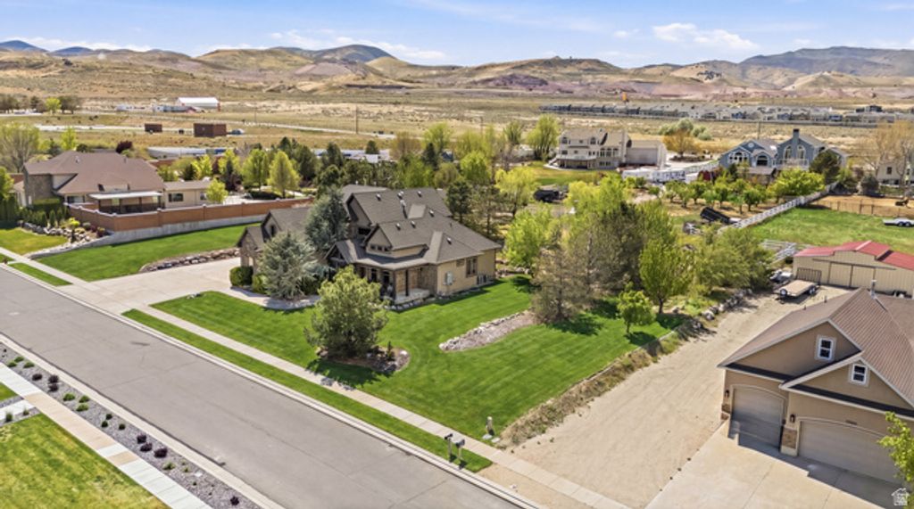 Image 63 of property listing at 15056 S PASTORAL WAY, Bluffdale, UT 84065