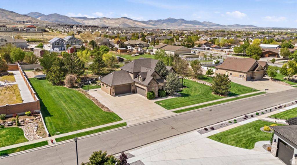Image 64 of property listing at 15056 S PASTORAL WAY, Bluffdale, UT 84065