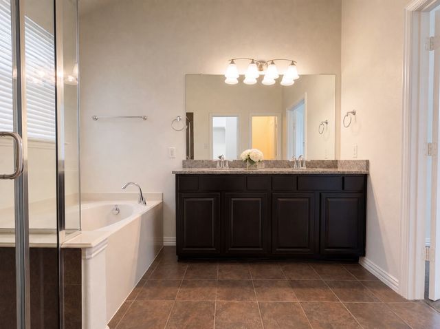 8772 Iron Horse Drive, Irving, TX 75063