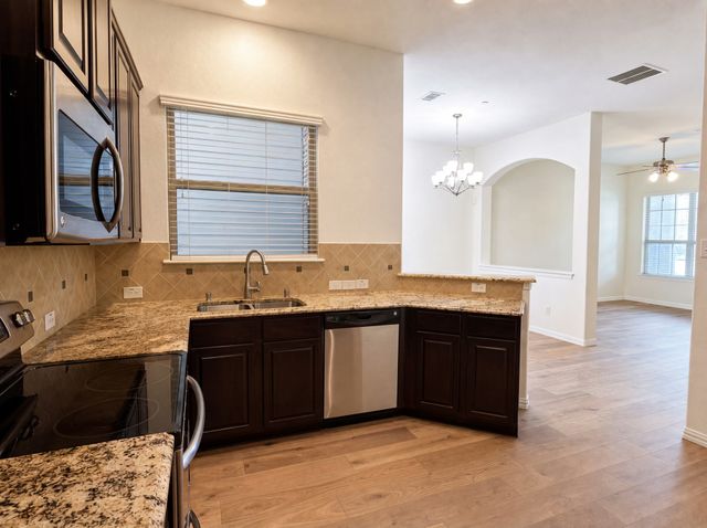 8772 Iron Horse Drive, Irving, TX 75063