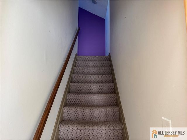 52 Brunswick Woods Drive, East Brunswick, NJ 08816