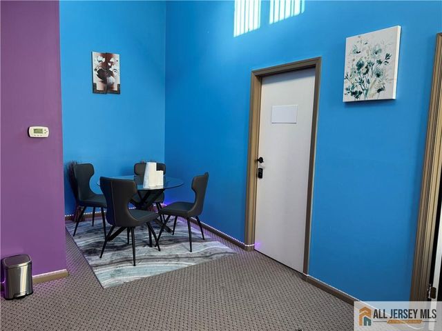 52 Brunswick Woods Drive, East Brunswick, NJ 08816