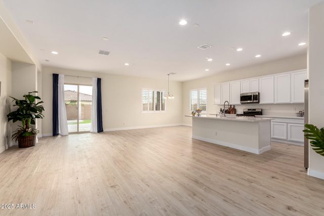 18453 W ELWOOD Street, Goodyear, AZ 85338