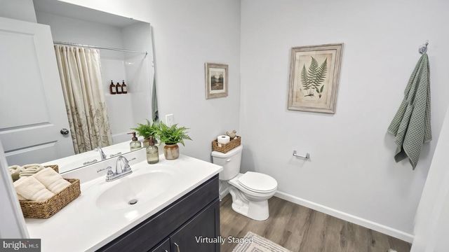 7849 OAK BROOK DR, Harrisburg, PA 17112