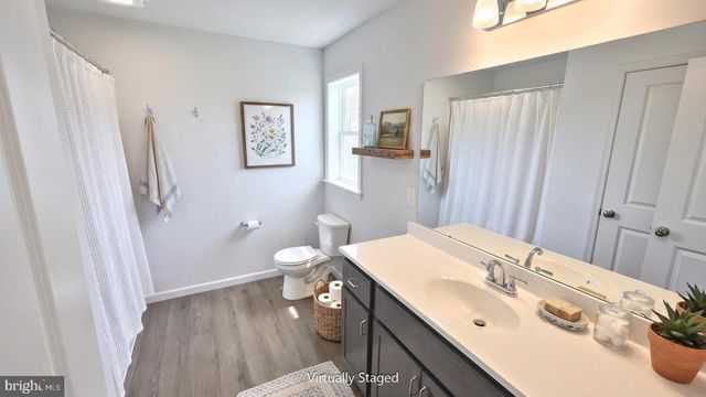 7849 OAK BROOK DR, Harrisburg, PA 17112