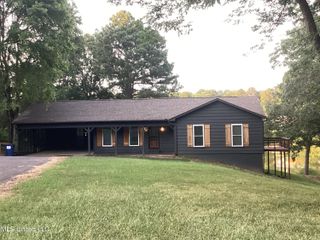 1180 S Thunderbird Drive, Hernando, MS 38632