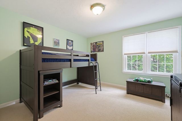27 Heritage Avenue, Ashland, MA 01721