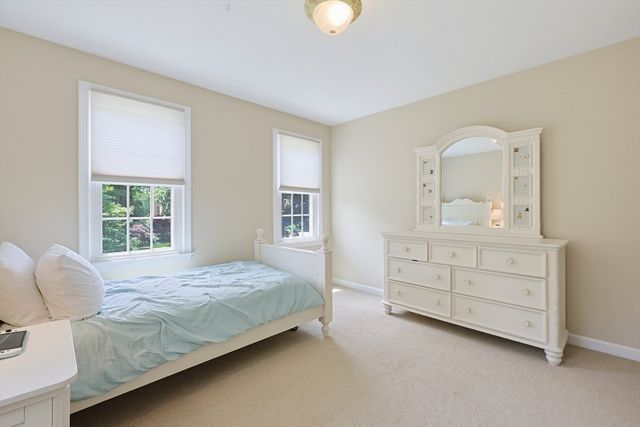 27 Heritage Avenue, Ashland, MA 01721