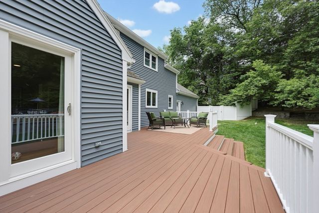 27 Heritage Avenue, Ashland, MA 01721