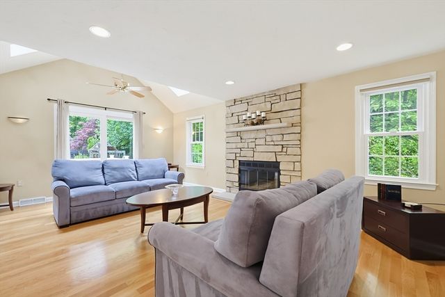 27 Heritage Avenue, Ashland, MA 01721