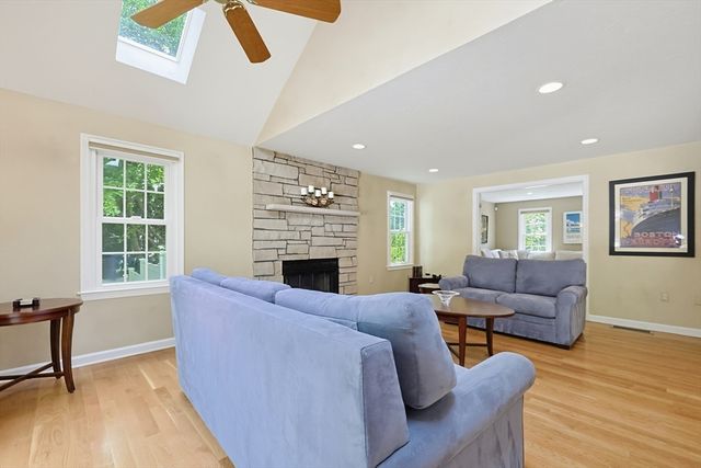 27 Heritage Avenue, Ashland, MA 01721
