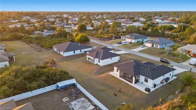 2511 12th ST SW, Lehigh Acres, FL 33976