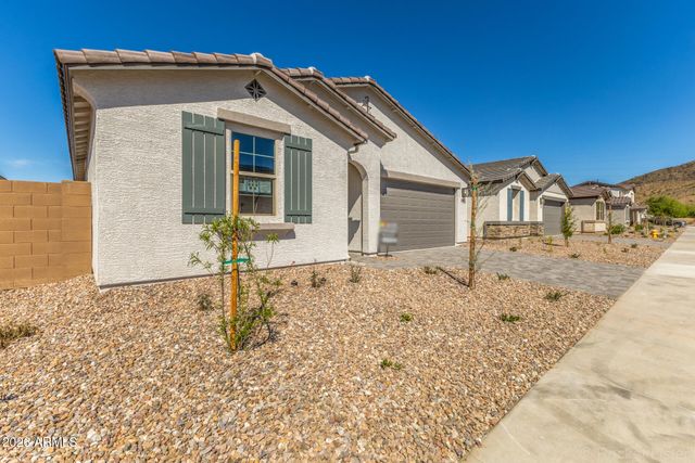 5018 W CHUCK BOX Road, Laveen, AZ 85339