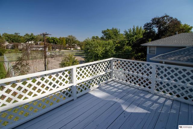 5235 N 96th Street, Omaha, NE 68134