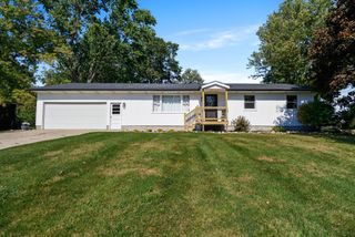 209 S Ross Avenue, Kouts, IN 46347