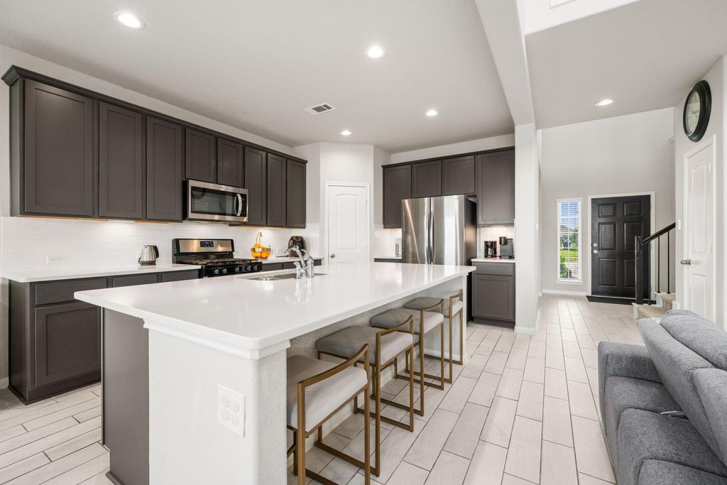 Image 17 of property listing at 60 Indian Wells Drive, Manvel, TX 77578