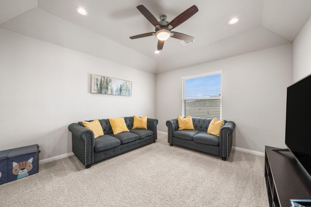 Image 25 of property listing at 60 Indian Wells Drive, Manvel, TX 77578