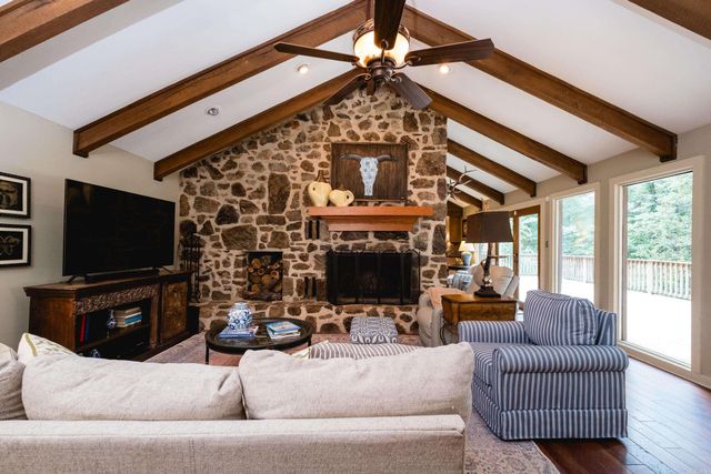 5 Woodsong Drive, Roland, AR 72135