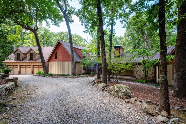 5 Woodsong Drive, Roland, AR 72135