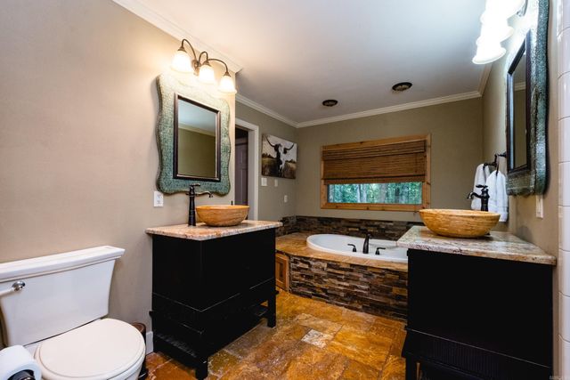 5 Woodsong Drive, Roland, AR 72135
