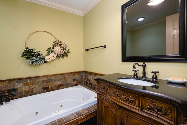 5 Woodsong Drive, Roland, AR 72135
