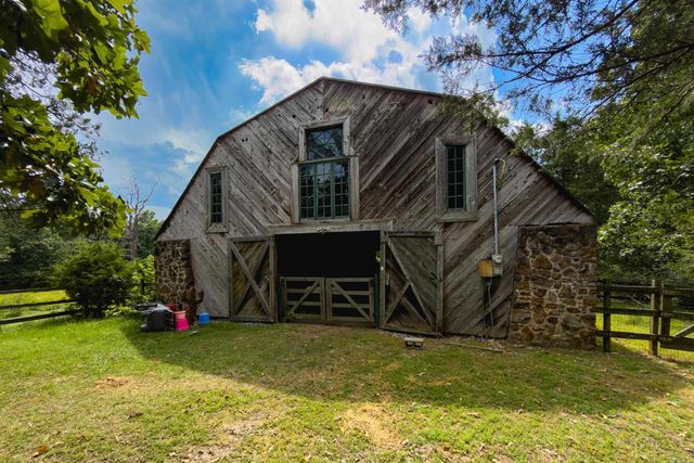 5 Woodsong Drive, Roland, AR 72135