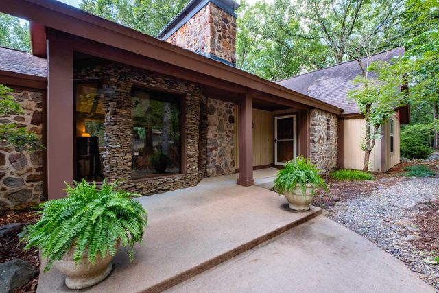 5 Woodsong Drive, Roland, AR 72135
