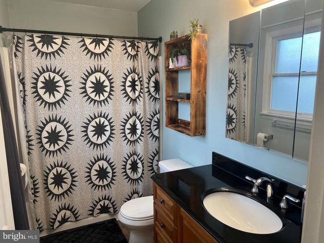 3 W 1ST ST, Selbyville, DE 19975