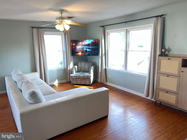 3 W 1ST ST, Selbyville, DE 19975