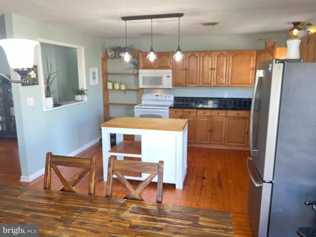 3 W 1ST ST, Selbyville, DE 19975