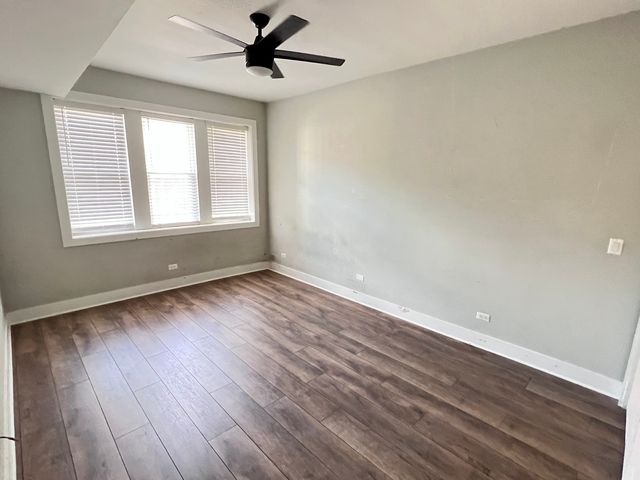 3355 W Huron Street 1, Chicago, IL 60624