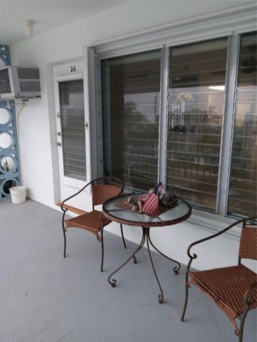1110 N Riverside Dr 26, Pompano Beach, FL 33062