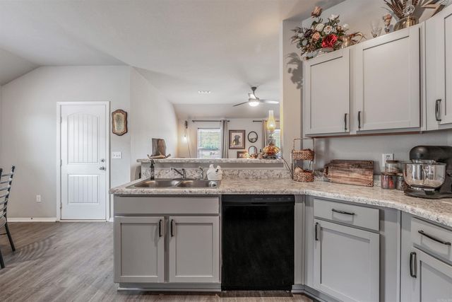21 Sun Drenched Trail, Conway, AR 72032