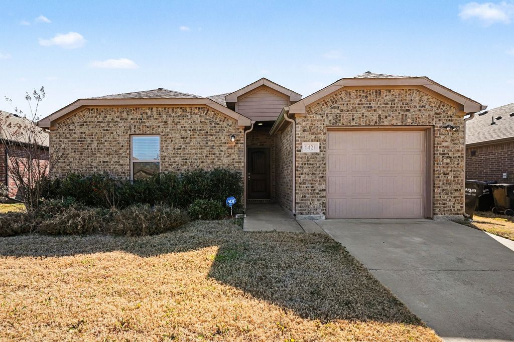 1421 Warringwood Drive, Greenville, TX 75402