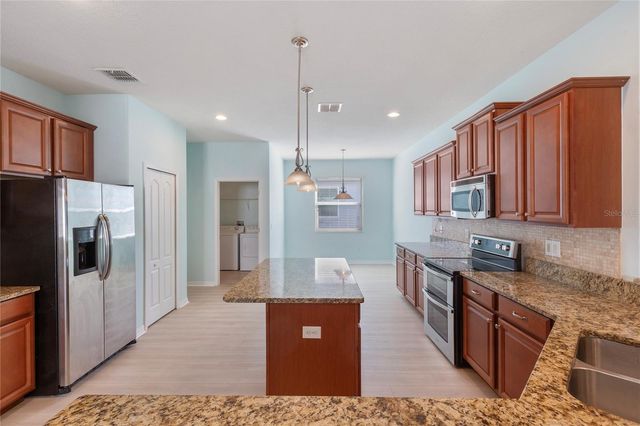 2626 YUKON CLIFF DRIVE, Ruskin, FL 33570