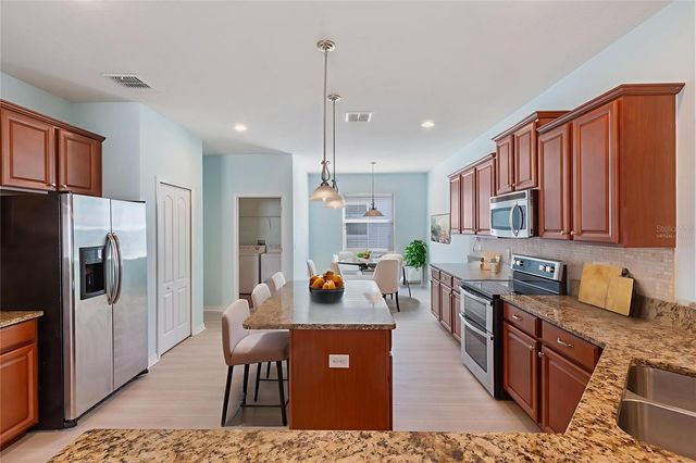 2626 YUKON CLIFF DRIVE, Ruskin, FL 33570