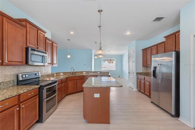 2626 YUKON CLIFF DRIVE, Ruskin, FL 33570