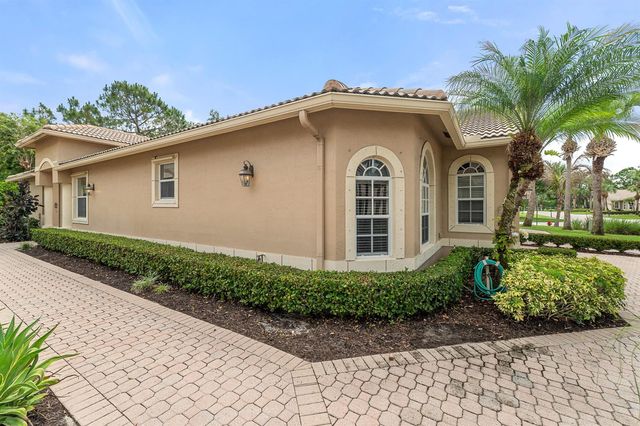7328 Sea Pines Court, Port St. Lucie, FL 34986