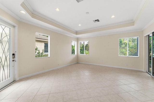 7328 Sea Pines Court, Port St. Lucie, FL 34986